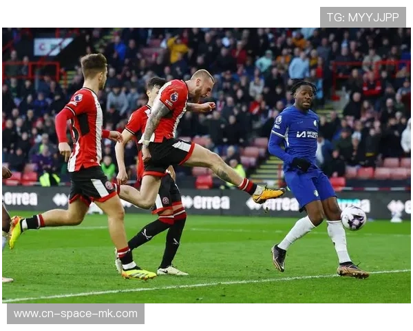 阿贾克斯客场4-2逆转卡拉巴赫，告别欧冠零分尴尬