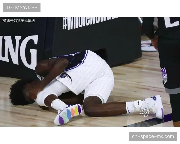 塞维利亚后卫阿库鲁在训练中膝盖受伤,预计赛季报销